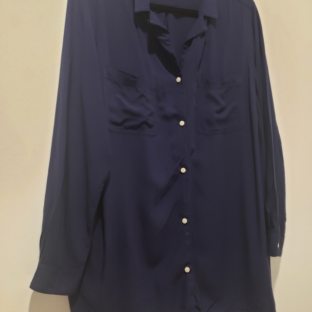 Old Navy Blue Buttoned Blouse. Size XL.